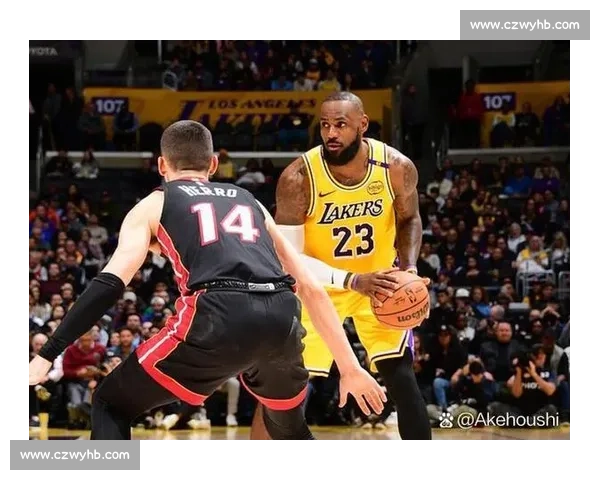 湖人对阵热火精彩对决全程直播,聚焦顶级球员激烈碰撞 湖人对阵热火精彩对决全程直播,聚焦顶级球员激烈碰撞