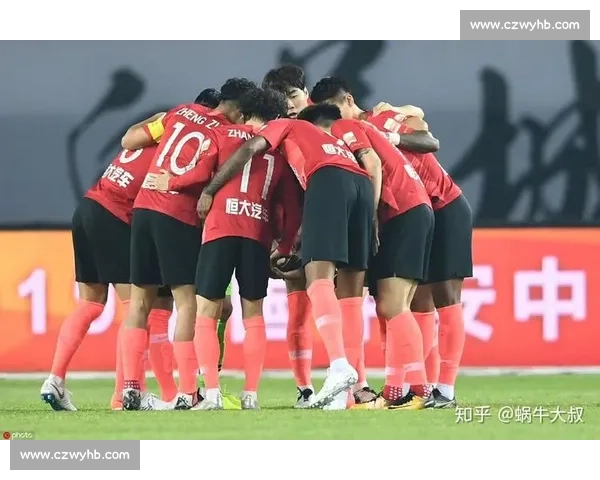 恒大对决上港直播焦点战前瞻球队状态与胜负走势解析全面深度观察 恒大对决上港直播焦点战前瞻球队状态与胜负走势解析全面深度观察